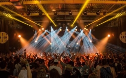 For Reals - Legendary Red Bull Moments | TV-Programm von DELUXE MUSIC