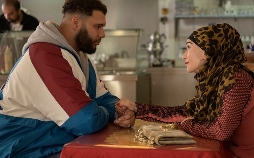Eine Frau mit berauschenden Talenten