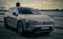 Anixe auf Rädern - Xpeng L03 / Volvo EX60
