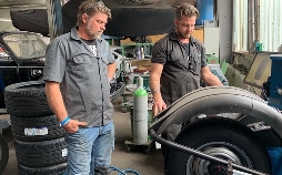 Chris & Mäx: Die Oldtimer-Spezialisten