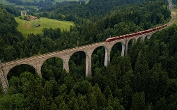 Traumhafte Bahnstrecken der Schweiz II: Im 