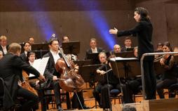 Marie Jacquot dirigiert das BR-Symphonieorchester