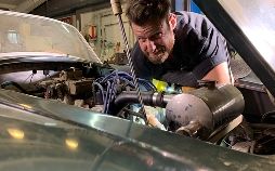 Chris & Mäx: Die Oldtimer-Spezialisten