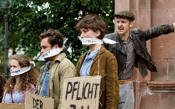 Die unheimliche Leichtigkeit der Revolution