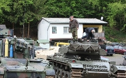 Steel Buddies - Stahlharte Geschäfte