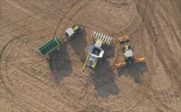 Held des Ackers - Ein Hightech-Traktor entsteht