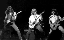 Status Quo - Rockin' All Over the World
