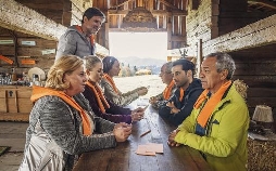 Zimmer mit Stall - Berge versetzen