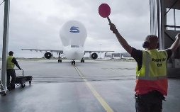 Die Flugzeugbauer - Hightech-Flieger am Fließband