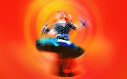 Cyndi Lauper: Let The Canary Sing
