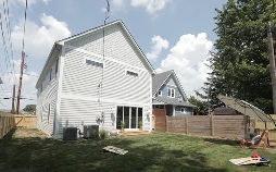 Good Bones - Mutter, Tochter, Home-Makeover