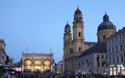 Klassik am Odeonsplatz - Das BRSO mit Franz Welser-Möst und