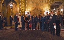 Die Akte Trump - Präsident im Schatten des Kreml