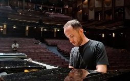 Stimme der Demokratie: Der Pianist lgor Levit