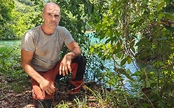 Ed Stafford: Into The Jungle