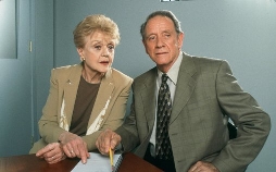 Mord ist ihr Hobby: Eine zum Sterben schöne Geschichte