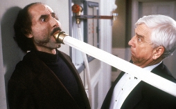 Die nackte Kanone 2 1/2