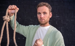 Stockholm Syndrom: Wenn aus Angst Nähe wird