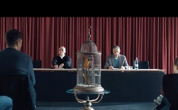 Kommt ein Vogel geflogen