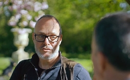 Der Gärtner, der Buddhist und der Spion