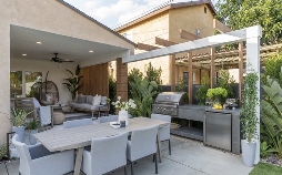 Celebrity DIY - Stars packen an