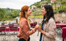 Zwei Frauen für alle Felle