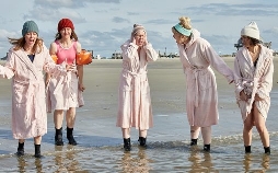 Fast perfekte Frauen