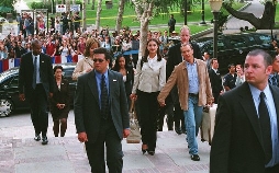 First Daughter – Date mit Hindernissen