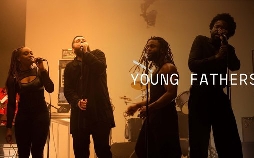 Young Fathers - Echoes mit Jehnny Beth