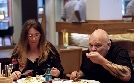 Preisschock im Gasthaus - Wird essen gehen unbezahlbar? | TV-Programm von SWR