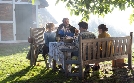 Viele Kühe und ein schwarzes Schaf | TV-Programm von ONE HD