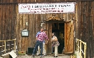 Der Trödeltrupp - Das Geld liegt im Keller | TV-Programm von RTLZWEI
