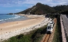 dem Zug entlang der Costa Verde | TV-Programm von ARD alpha HD