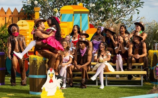 Love Island USA 
 Tag 14