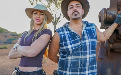 Outback Opal Hunters - Edelsteinjagd in Australien 
 Ein Roboter in der Mine