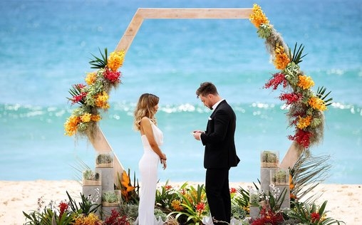 Hochzeit auf den ersten Blick - Australien 
 Achterbahnfahrt hoch drei