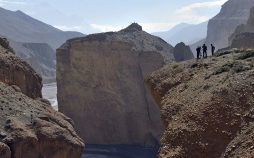 Brahmaputra - Der große Fluss vom Himalaya 
 Indien - Aus der Schlucht in die Ebene