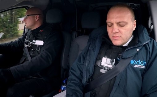 Die Zwangsvollstrecker 
 Episode 24