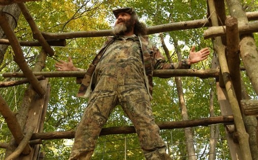 Die Monster-Jäger - Bestien auf der Spur 
 Das Grab im Wald