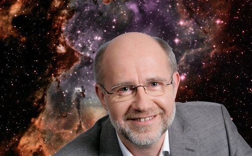 Alpha Centauri 
 Fressen Schwarze Löcher Sterne?