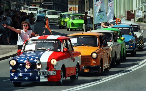 DDR mobil 
 Trabi, Wartburg und Ostrennwagen