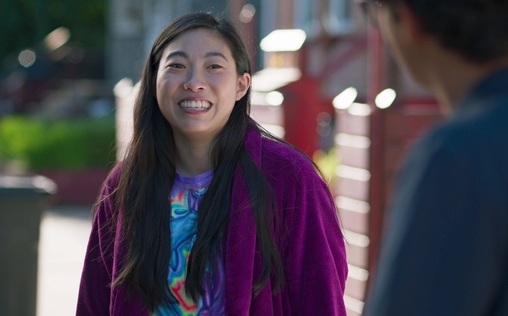 Awkwafina Is Nora from Queens 
 Nora zieht aus