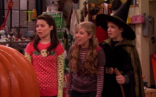 iCarly 
 Absolut halloweenös!