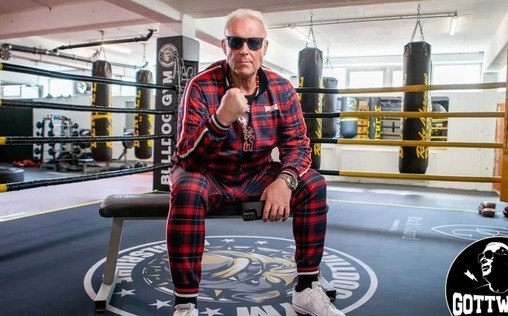 Gottwald - King of the Ring 
 Kein Geld und keine Boxer?