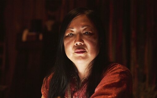 Awkwafina Is Nora from Queens 
 Zuhause