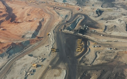 Geheime Weltmächte 
 Kampf um das Land