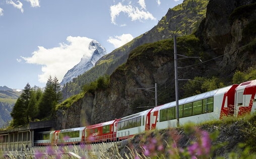 Traumhafte Bahnstrecken der Schweiz 
 Im Glacier Express von Zermatt nach St. Moritz