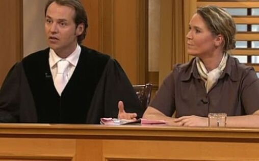 Richterin Barbara Salesch 
 Die Politesse