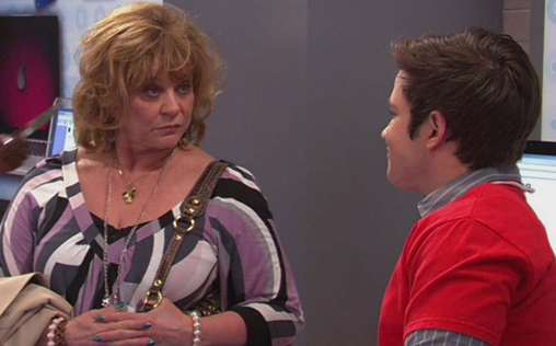iCarly 
 Plötzlich Verkäuferin