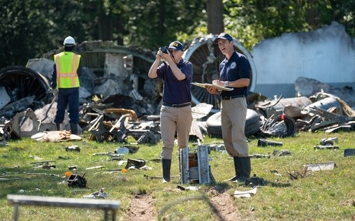 Mayday 
 Falsche Startbahn
